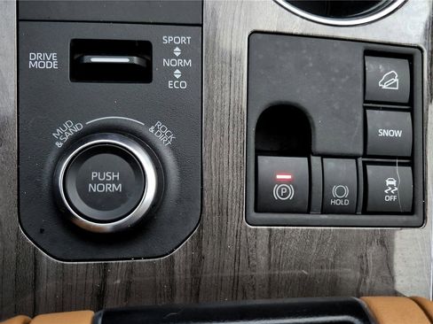 Used 2023 Toyota Highlander Platinum image 48