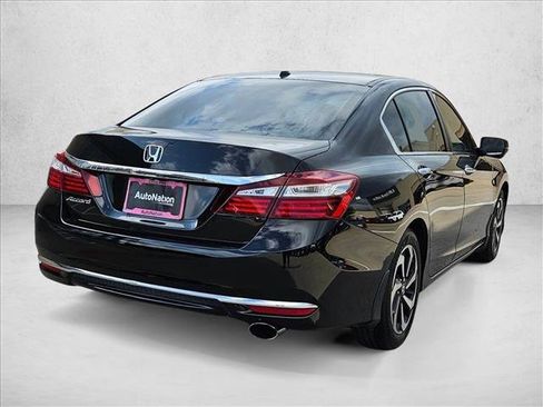 Used 2016 Honda Accord EX image 5
