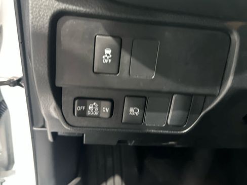 Used 2023 Toyota Tacoma SR AWD/4WD image 20