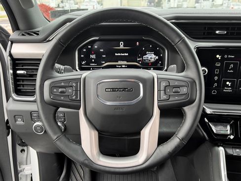 Used 2025 GMC Sierra 1500 Denali image 23