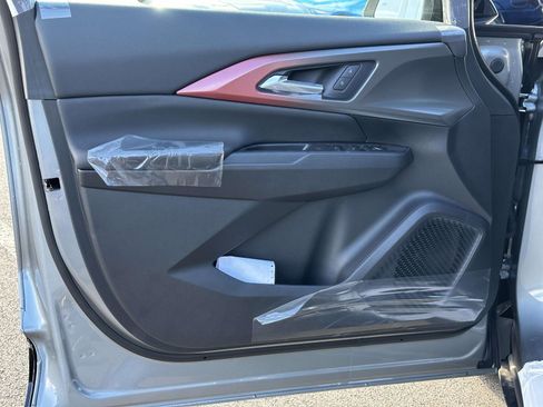 New 2026 Chevrolet Equinox EV RS image 19