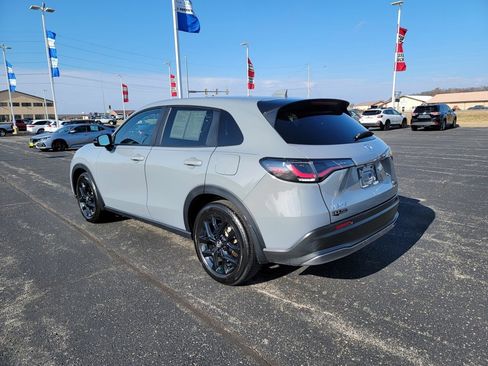 Certified 2025 Honda HR-V Sport image 13