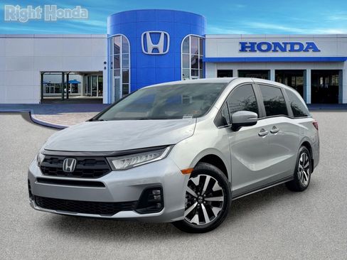Certified 2025 Honda Odyssey EX-L image 2