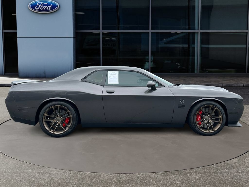 Used 2023 Dodge Challenger SRT Hellcat RWD image 9