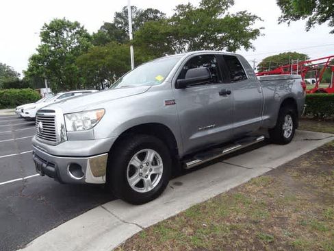 Used 2010 Toyota Tundra 4x4 Double Cab image 8