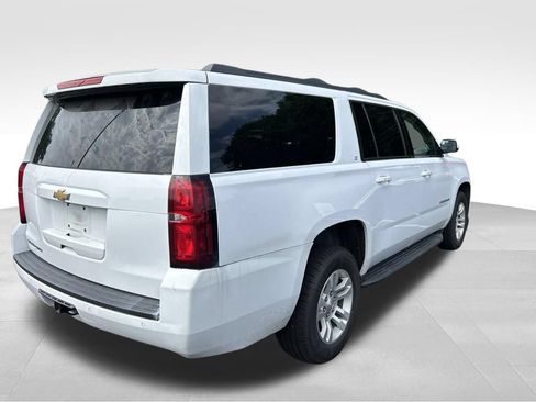 Used 2018 Chevrolet Suburban LT AWD/4WD image 5