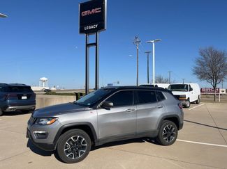 Used 2020 Jeep Compass Trailhawk video 1