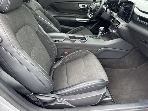 Used 2024 Ford Mustang Coupe RWD image 13