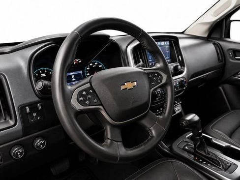 Used 2021 Chevrolet Colorado Z71 w/ Safety Package AWD/4WD image 12