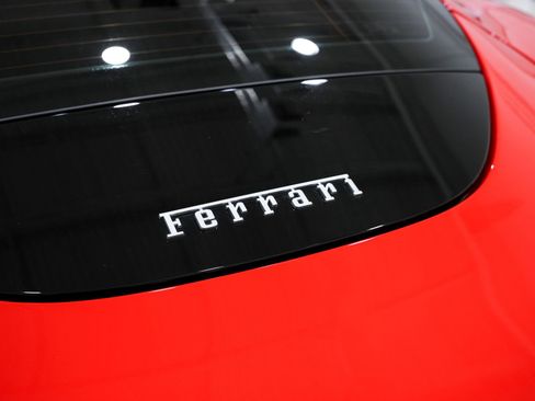 Used 2023 Ferrari Roma image 16