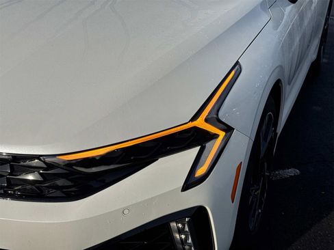 Used 2025 Kia K5 GT-Line w/ GT-Line Premium Package image 10