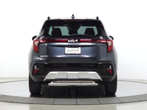 Used 2024 Kia Seltos S FWD image 7