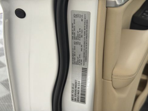 Used 2022 Jeep Grand Cherokee L Limited AWD/4WD image 28