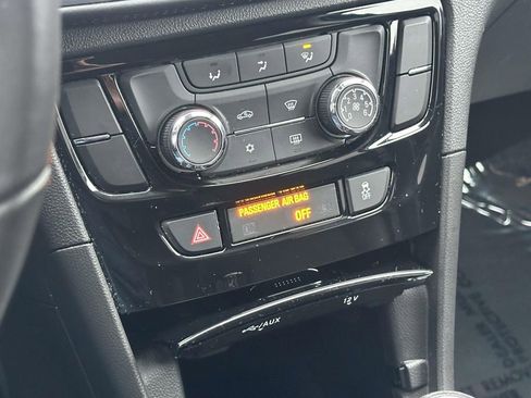 Certified 2022 Buick Encore Preferred w/ Safety Package image 29