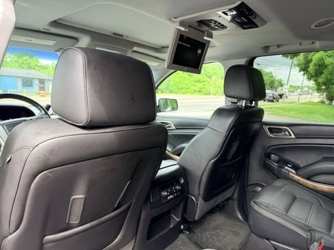 Used 2016 GMC Yukon Denali w/ Open Road Package AWD/4WD image 18
