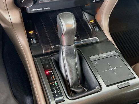 Used 2022 Lexus GX 460 Premium w/ Premium Package AWD/4WD image 16