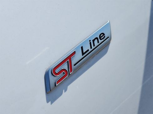 Used 2023 Ford Escape ST-Line image 13