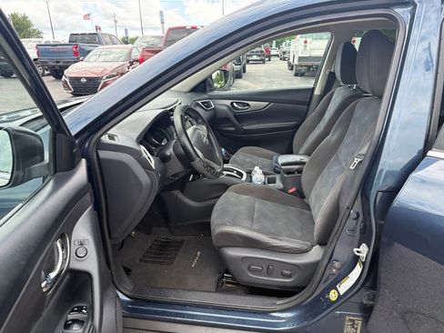 Used 2016 Nissan Rogue SV w/ SV Premium Package AWD/4WD image 6