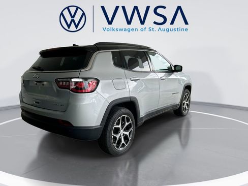 Used 2024 Jeep Compass Limited AWD/4WD image 7