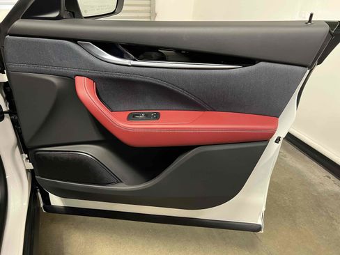 Used 2022 Maserati Levante GT image 66