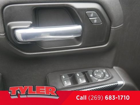 Used 2019 Chevrolet Silverado 1500 LT w/ Texas Edition AWD/4WD image 18