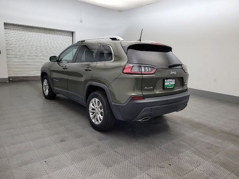 Used 2019 Jeep Cherokee Latitude w/ Cold Weather Group AWD/4WD image 5