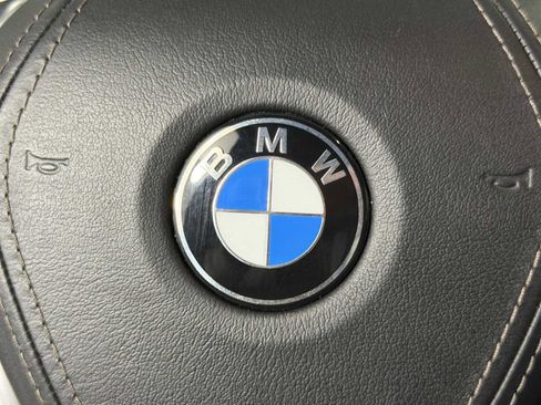 Used 2019 BMW 530i w/ Convenience Package image 23