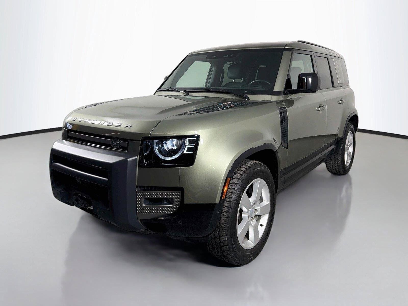 Certified 2025 Land Rover Defender 110 X-Dynamic SE AWD/4WD image 1