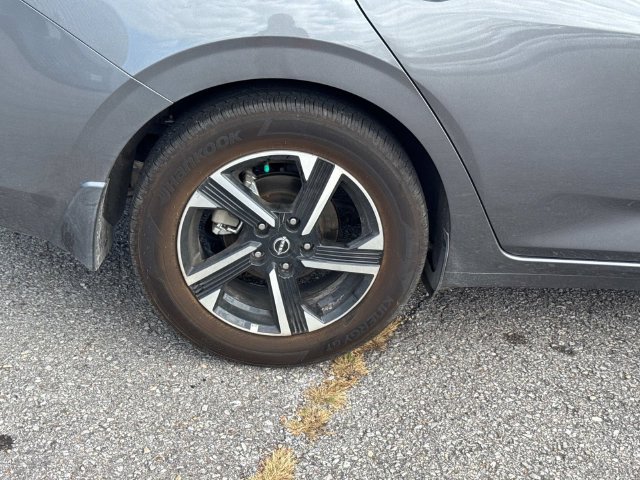Used 2025 Nissan Sentra SV FWD image 12