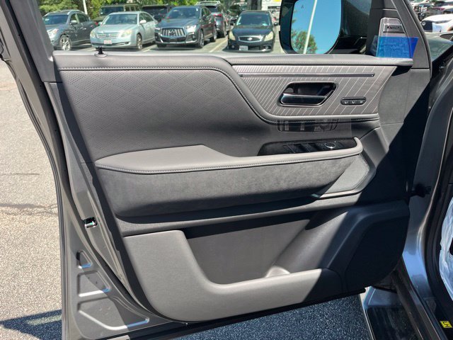 New 2026 INFINITI QX80 Autograph w/ Premium Cargo Package AWD/4WD image 10