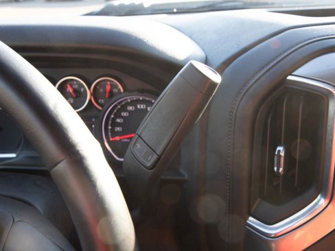 Used 2020 Chevrolet Silverado 2500 LT image 24