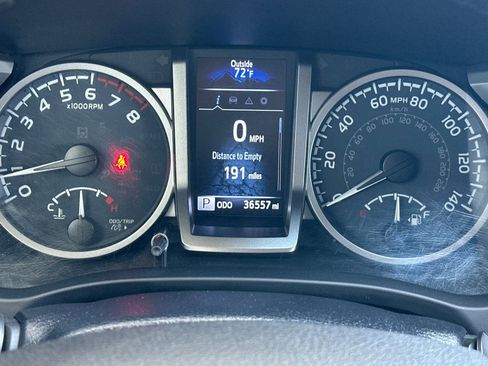 Used 2022 Toyota Tacoma SR5 RWD image 22