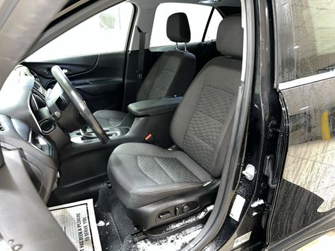 Used 2021 Chevrolet Equinox LT image 19