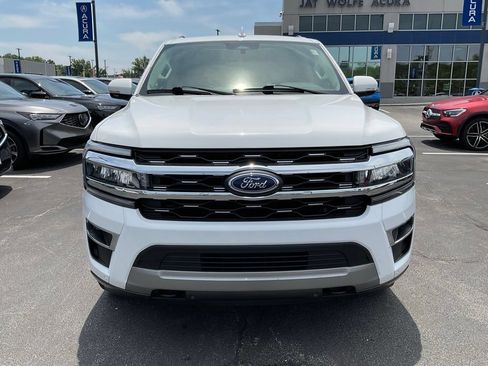 Used 2023 Ford Expedition Limited AWD/4WD image 2