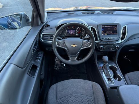 Used 2023 Chevrolet Equinox LT w/ Driver Convenience Package image 16