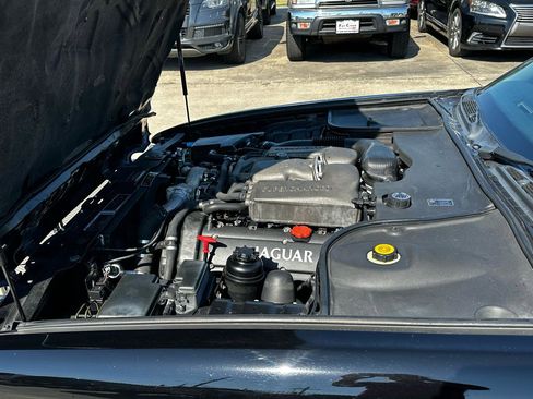 Used 2003 Jaguar XJ8 RWD image 16