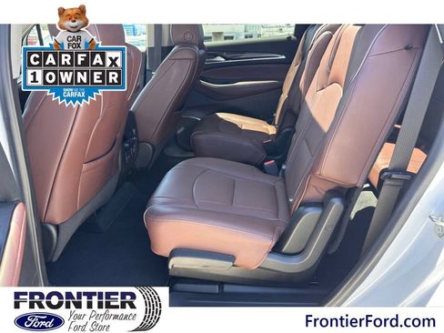 Used 2020 Buick Enclave Avenir w/ Avenir Technology Package AWD/4WD image 15