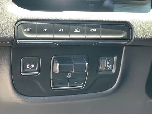 Certified 2024 Cadillac Escalade Sport w/ LPO, ONYX Package AWD/4WD image 36