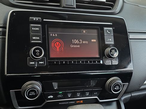 Used 2019 Honda CR-V LX image 18