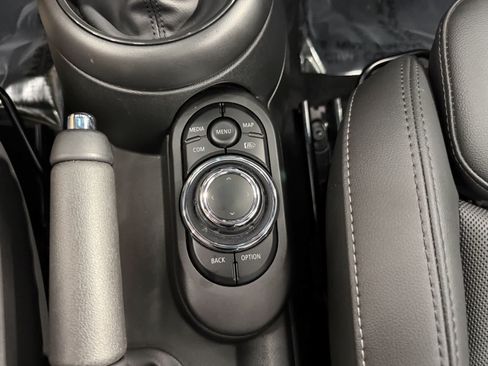 Used 2023 MINI Cooper S FWD image 19
