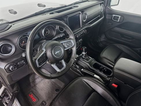 Used 2022 Jeep Gladiator Overland w/ Popular Equipment Package image 10