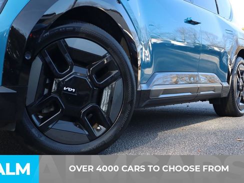 Used 2024 Kia EV9 GT-Line image 3