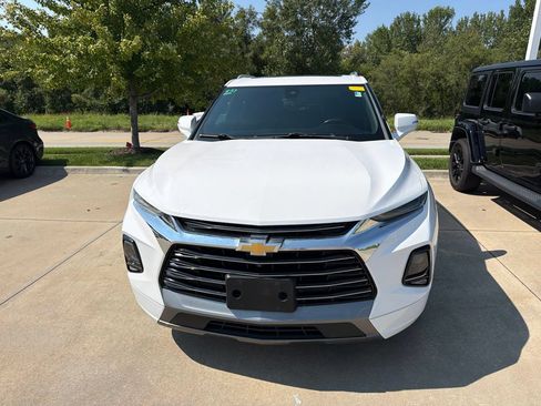Used 2019 Chevrolet Blazer Premier AWD/4WD image 2