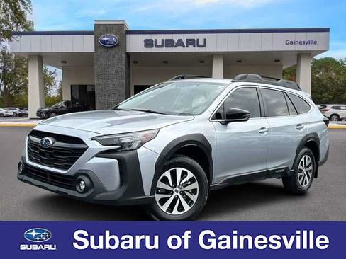 Certified 2025 Subaru Outback Premium AWD/4WD image 1