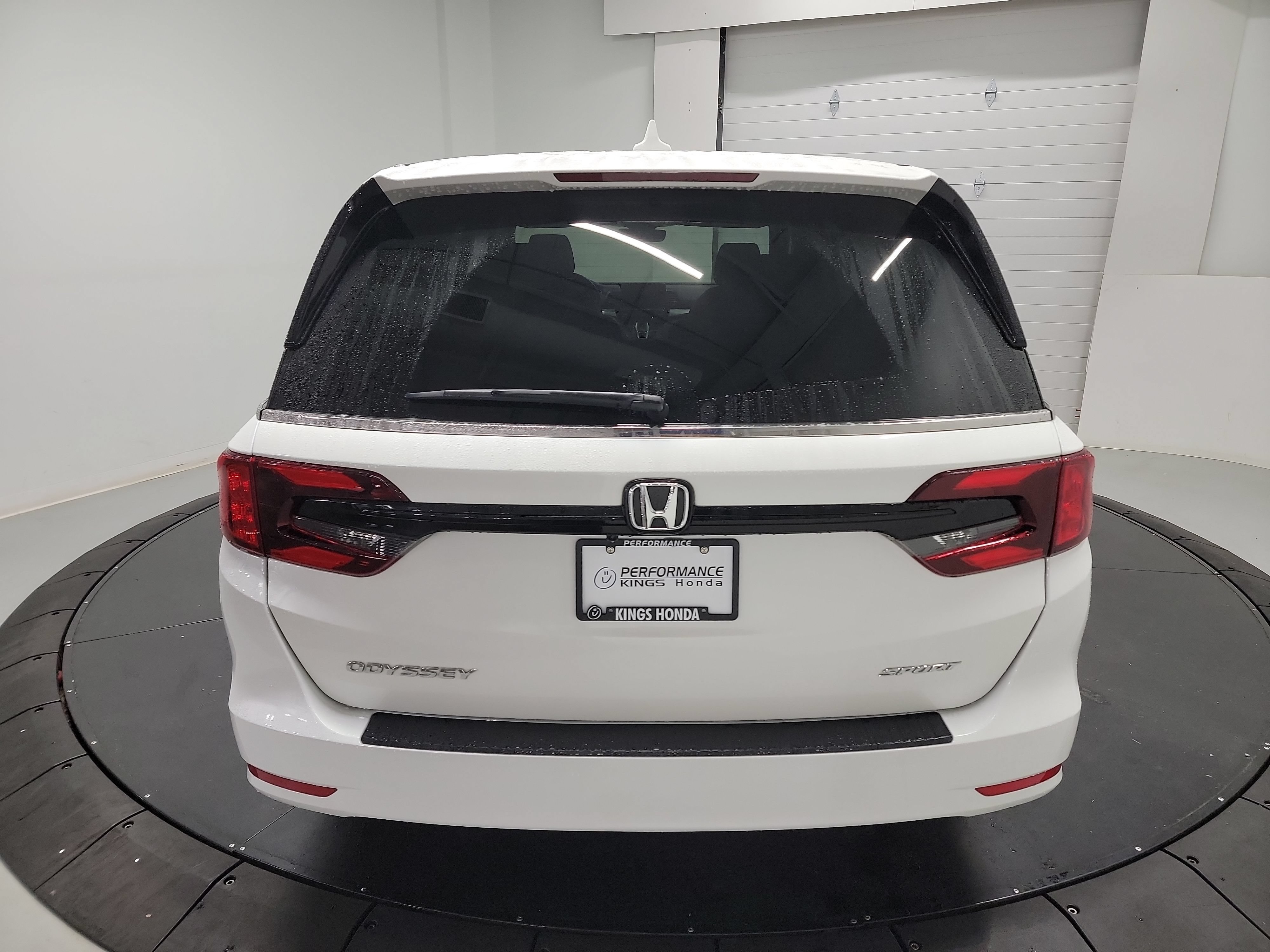 Used 2024 Honda Odyssey Sport image 13