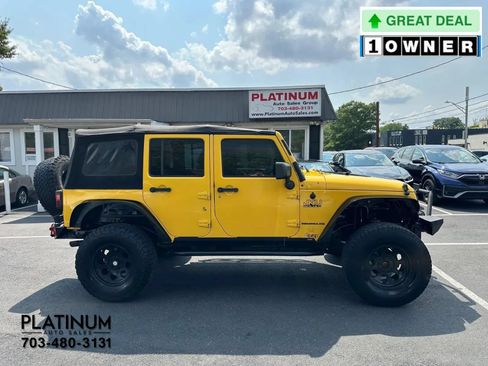 Used 2015 Jeep Wrangler Unlimited Sport AWD/4WD image 2
