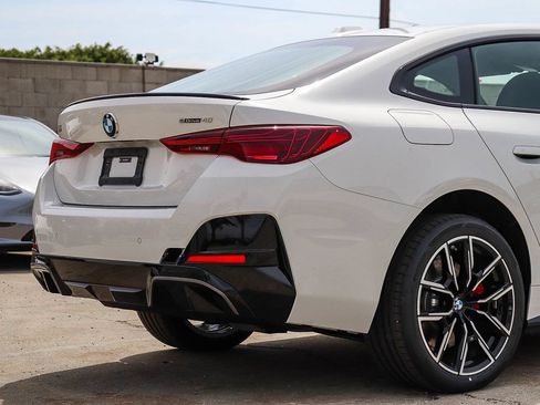 Used 2026 BMW i4 eDrive40 w/ M Sport Package RWD image 11