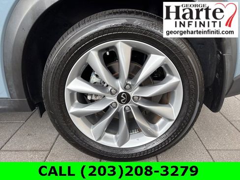 Certified 2022 INFINITI QX50 Essential image 9
