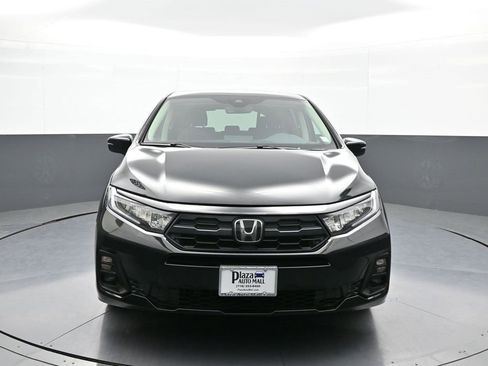 Certified 2025 Honda Odyssey EX-L image 2
