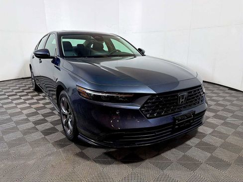 Used 2024 Honda Accord EX-L image 2